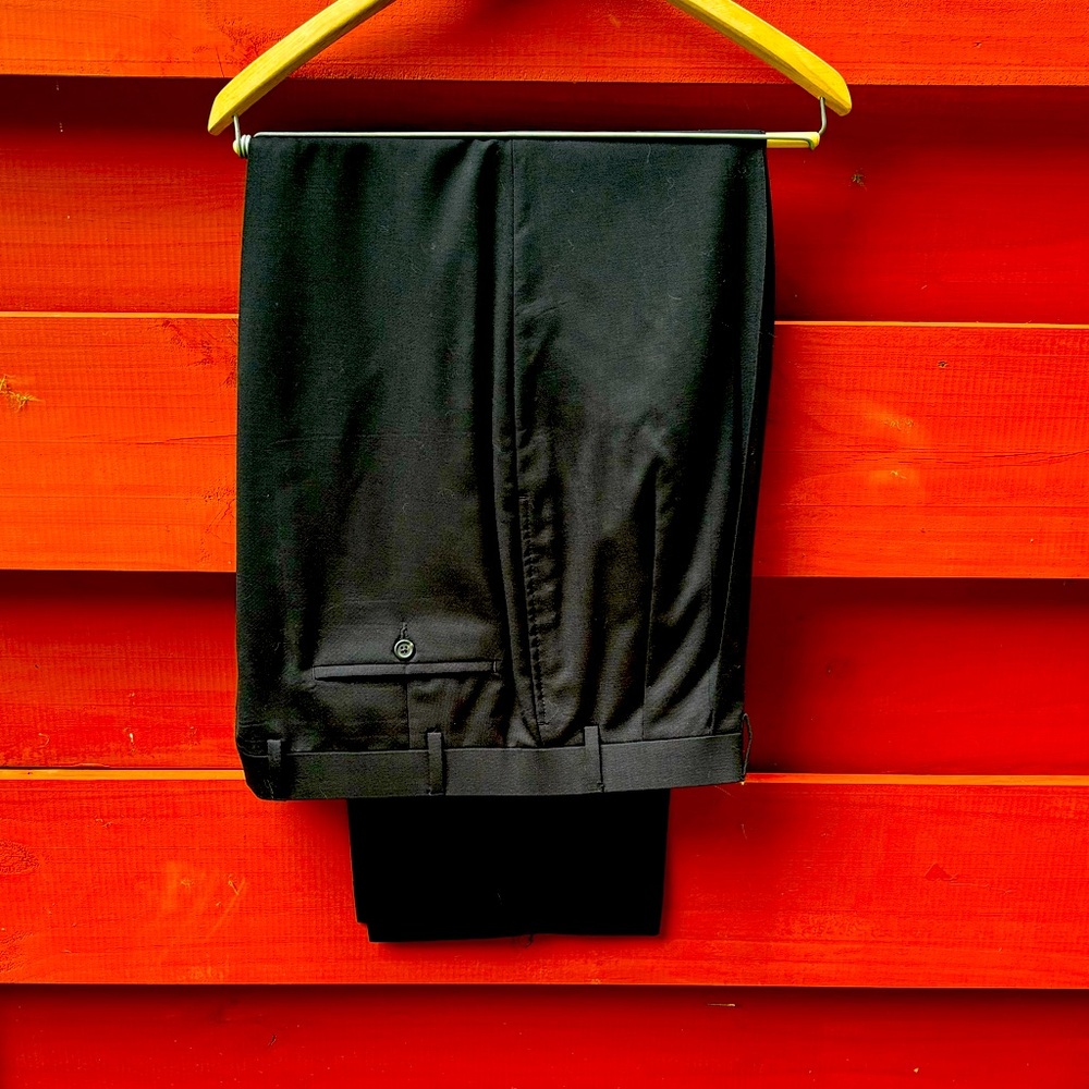 Lauren Ralph Lauren Men’s Black Dress Pants, Size 38 x 32